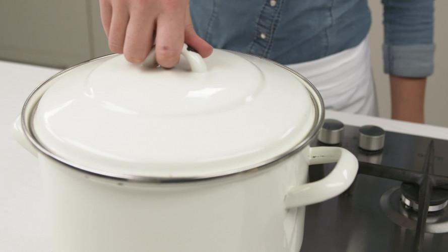 Vietnamese bouillon voor Pho Stap 6.mp4