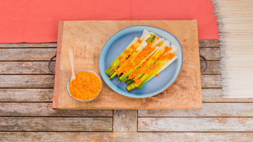Gegrilde preien met romesco