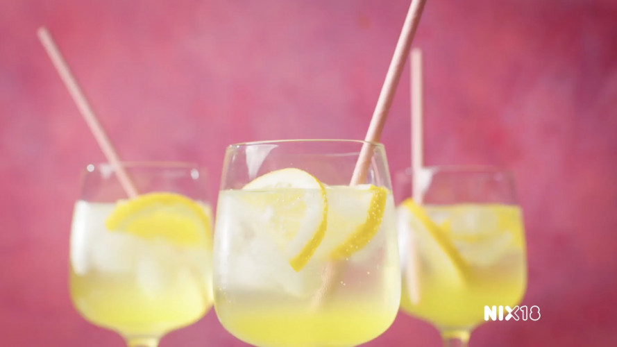 Limoncello spritz