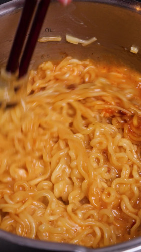 Super cheesy noodles