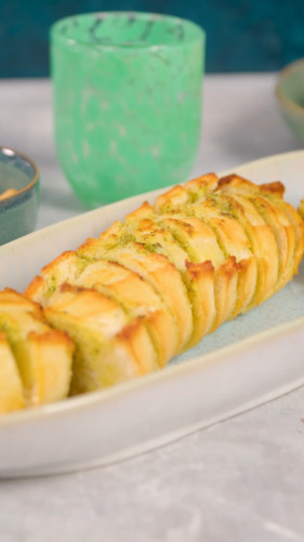 Vegan stokbroodje kruiden'boter'