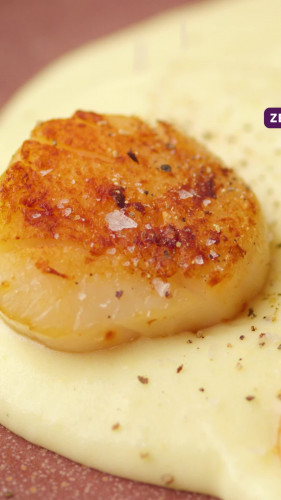 Coquilles met aardappelcrème en vispareltjes