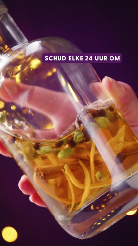 Winterse gin-tonic met specerijen en manderijn