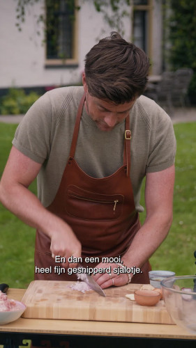 Kipsaté van de BBQ met satésaus van Hugo Kennis
