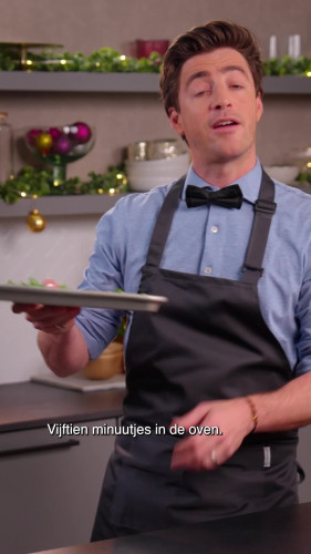 Vegan open ravioli met koningsoesterzwam en rodebietensaus van Hugo Kennis