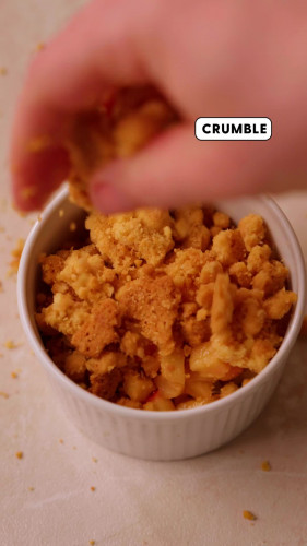 Hot apple crumble