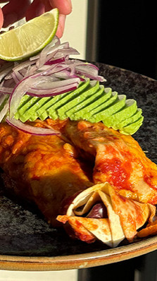 Bonen enchiladas met cheddar en avocado van LekkerSeb