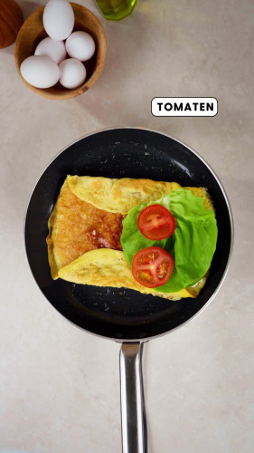 Swirlbrood sandwich met omelet