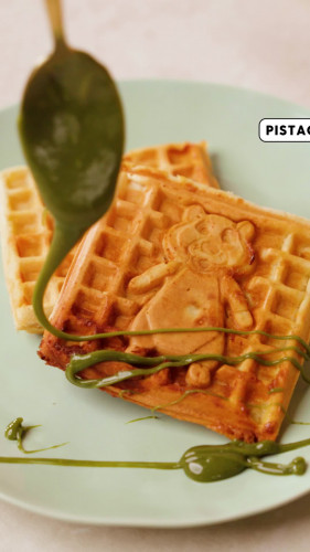 Hamsterwafels met witte chocolade, frambozen en pistachespread