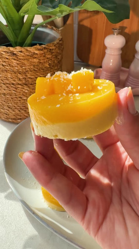 Blended mango oats cup van Campina