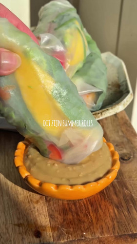 Summer rolls met gemarineerde crispy chili-tofu van Veggilaine