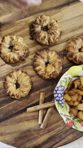 Appelkaneelringen van Giorgia’s Kitchen