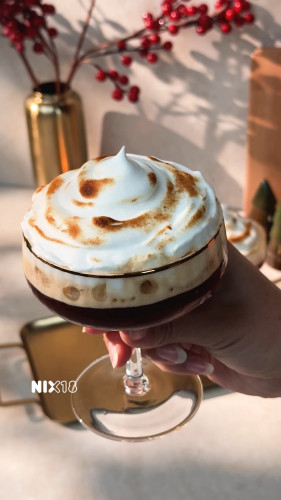 Esma met meringuetoef