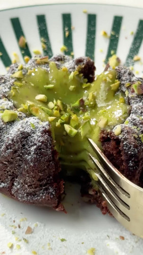 Lavacakejes met pistache