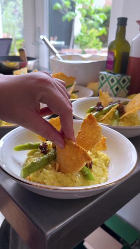 Christmas season loading AH07